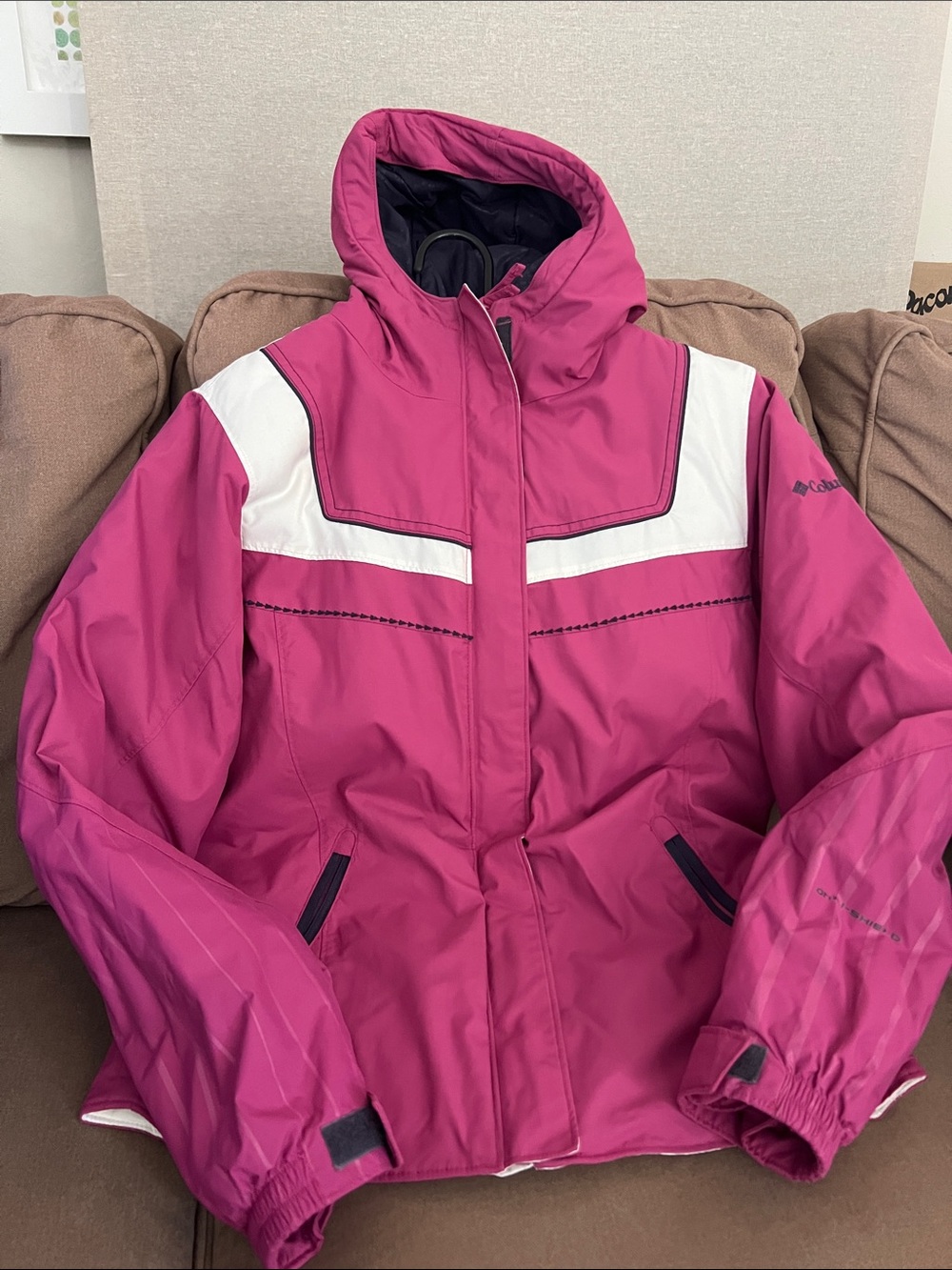Columbia (girl) Hooded Insulated Jacket